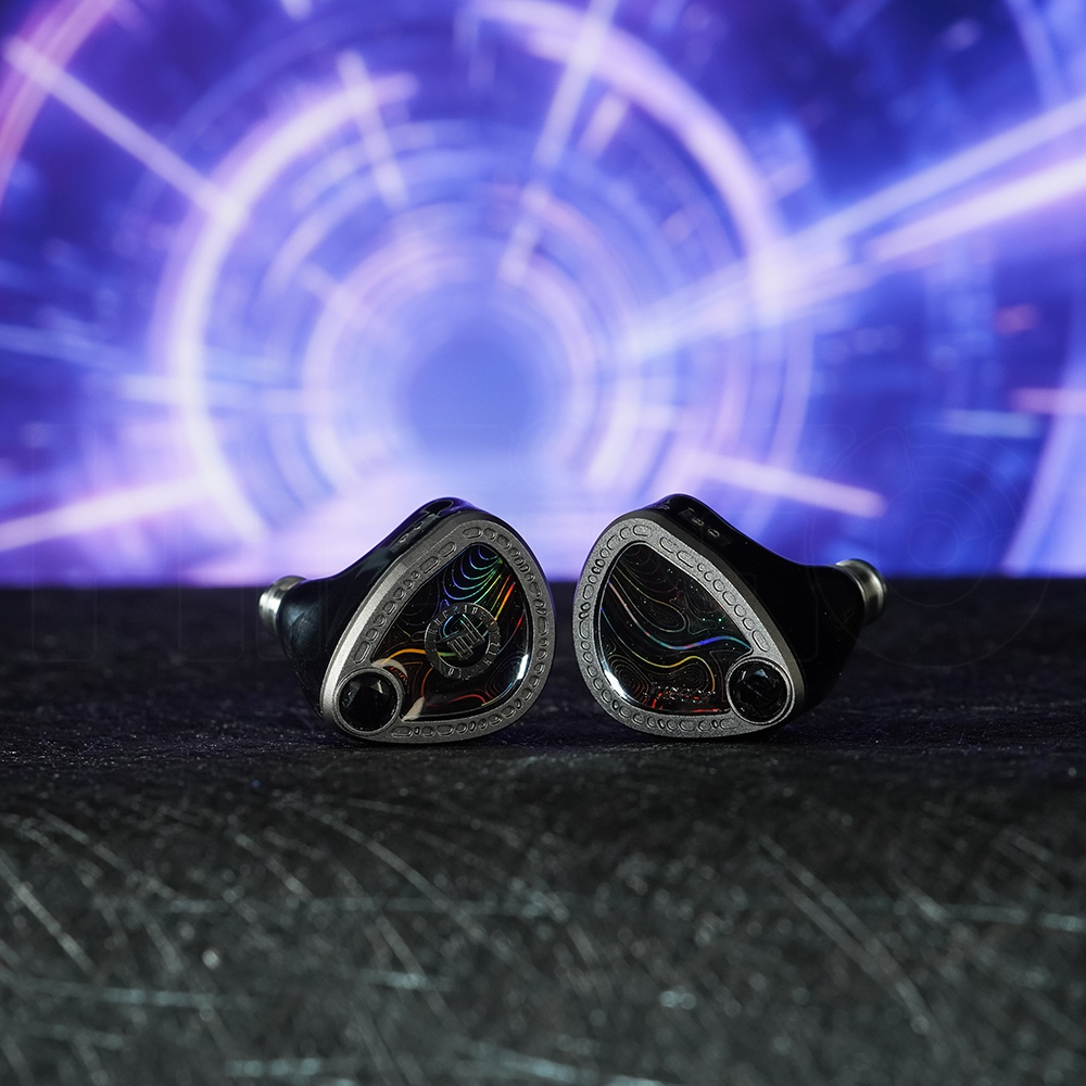 Juzear Light Shuttle HiFiインイヤー - Wired Earphone Lightning のレビューと価格